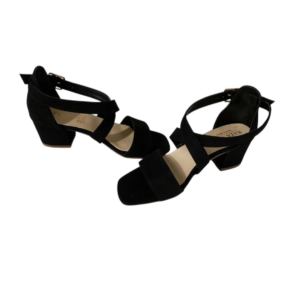 Tacones color negro para mujer